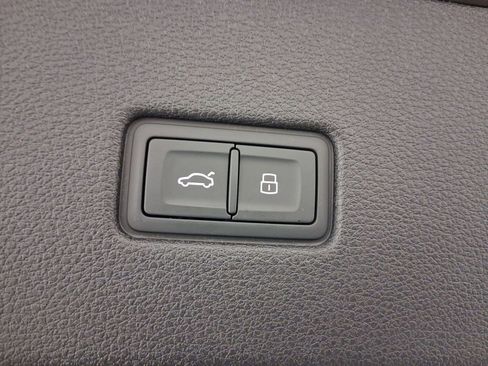 New 2026 Audi Q8 Premium Plus image 29