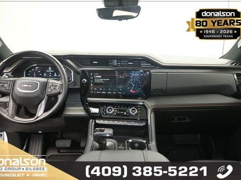 Used 2024 GMC Sierra 1500 AT4 w/ Technology Package AWD/4WD image 12