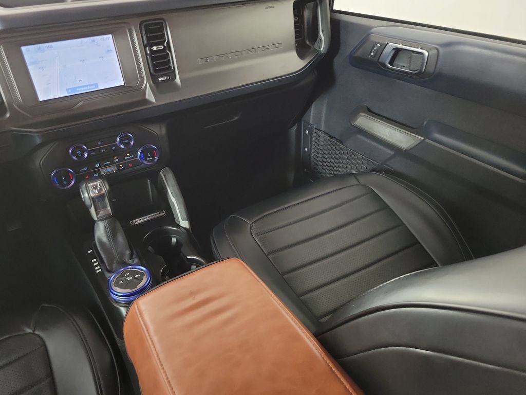 Used 2022 Ford Bronco Outer Banks AWD/4WD image 11