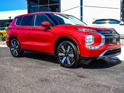 New 2025 Mitsubishi Outlander SE AWD/4WD image 3