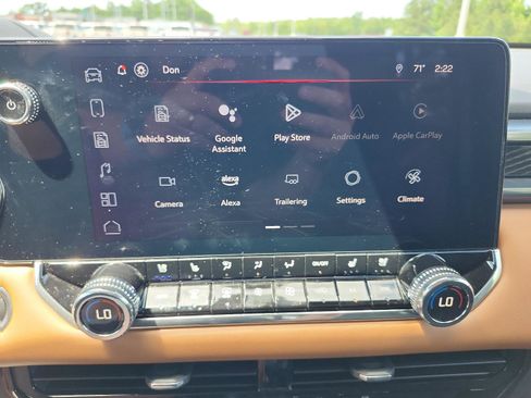 Certified 2024 GMC Canyon AT4 w/ AT4 Premium Package AWD/4WD image 16