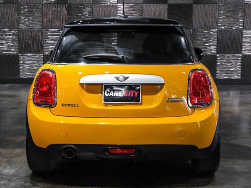 Used 2014 MINI Cooper 2-Door Hardtop FWD image 8