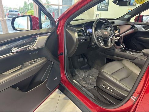 Used 2022 Cadillac XT5 Premium Luxury AWD/4WD image 15