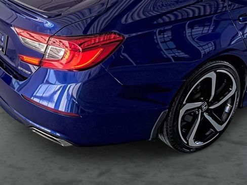 Used 2019 Honda Accord Sport image 13