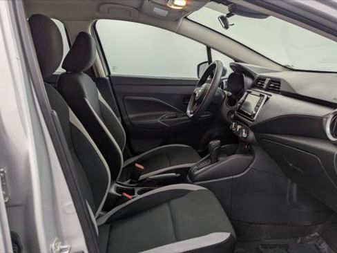 Used 2025 Nissan Versa S FWD image 21