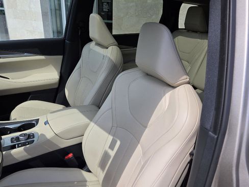 Certified 2023 INFINITI QX60 Luxe w/ Vision Package AWD/4WD image 9