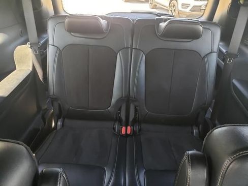 Used 2023 Jeep Grand Cherokee L Laredo AWD/4WD image 15