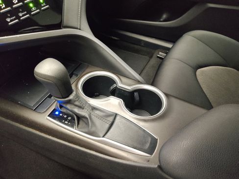 Used 2021 Toyota Camry LE w/ Carpet Mat Package (TMS) image 26