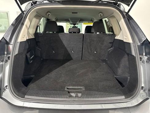 Used 2024 Nissan Rogue S FWD image 9