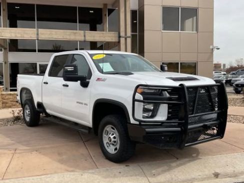 Used 2022 Chevrolet Silverado 2500 W/T w/ WT Safety Package AWD/4WD image 9