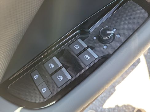 New 2026 Audi Q3 quattro 2.0T AWD/4WD image 17
