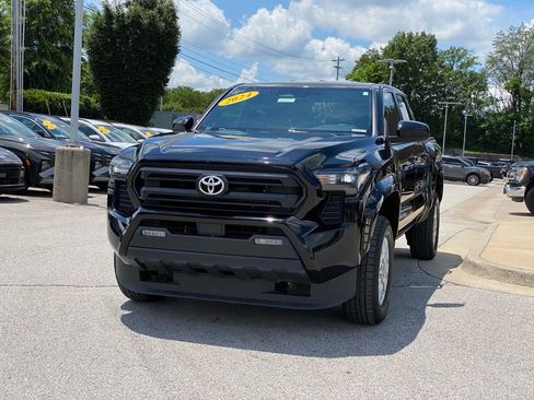 Used 2024 Toyota Tacoma SR5 RWD image 3