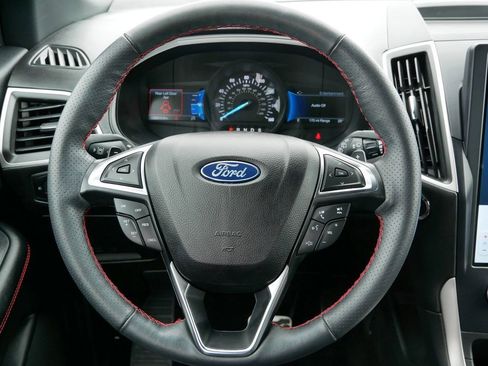 Certified 2023 Ford Edge ST-Line w/ Class II Trailer Tow Package image 17