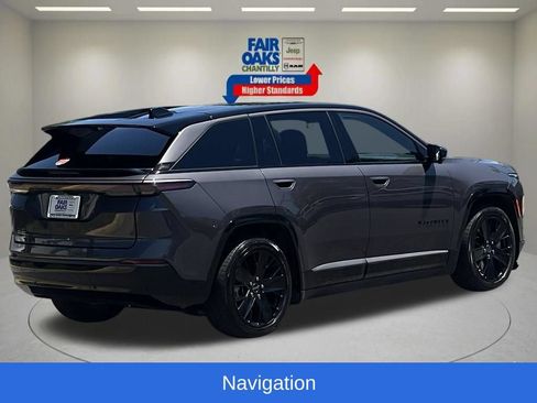 Used 2024 Jeep Wagoneer Launch Edition AWD/4WD image 7