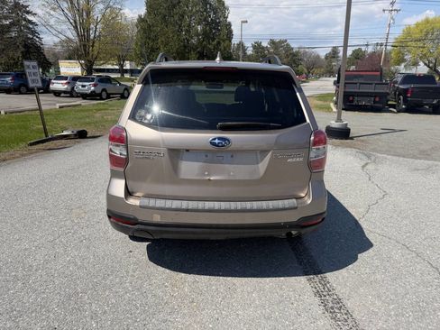 Used 2016 Subaru Forester 2.5i Touring w/ Popular Package #2 AWD/4WD image 4