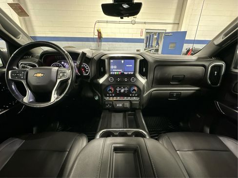 Used 2022 Chevrolet Silverado 1500 LTZ w/ LTZ Premium Package AWD/4WD image 27