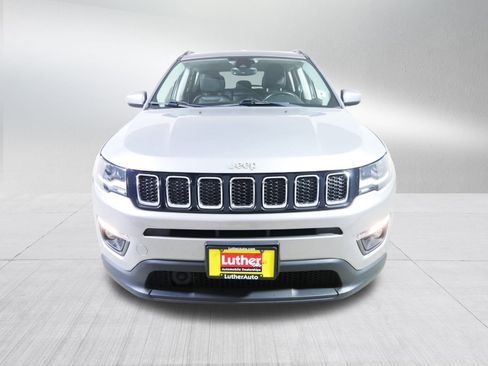 Used 2018 Jeep Compass Latitude w/ Popular Equipment Group image 2