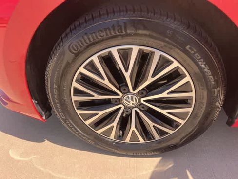 Used 2019 Volkswagen Jetta SE FWD image 9