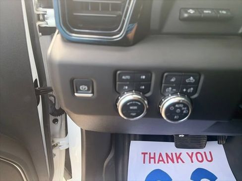 Used 2023 GMC Sierra 1500 AT4 w/ AT4 Premium Package AWD/4WD image 19