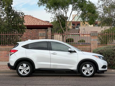 Used 2020 Honda HR-V EX image 9