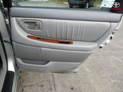 Used 2003 Toyota Avalon XL image 18