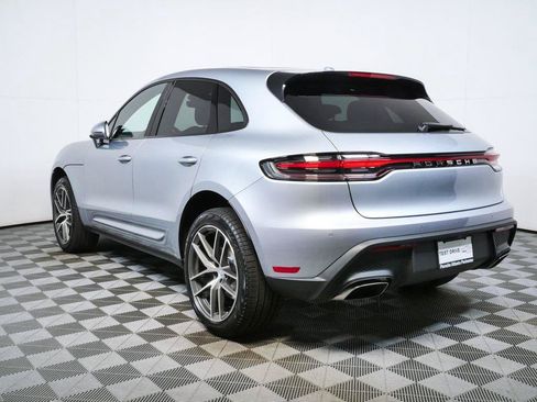 Used 2026 Porsche Macan AWD/4WD image 3