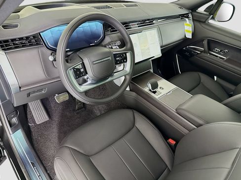 New 2026 Land Rover Range Rover Long Wheelbase SE AWD/4WD image 10