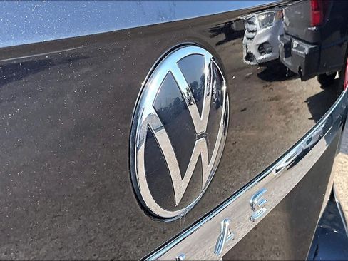Used 2021 Volkswagen Atlas SE w/ Panoramic Sunroof Package FWD image 31