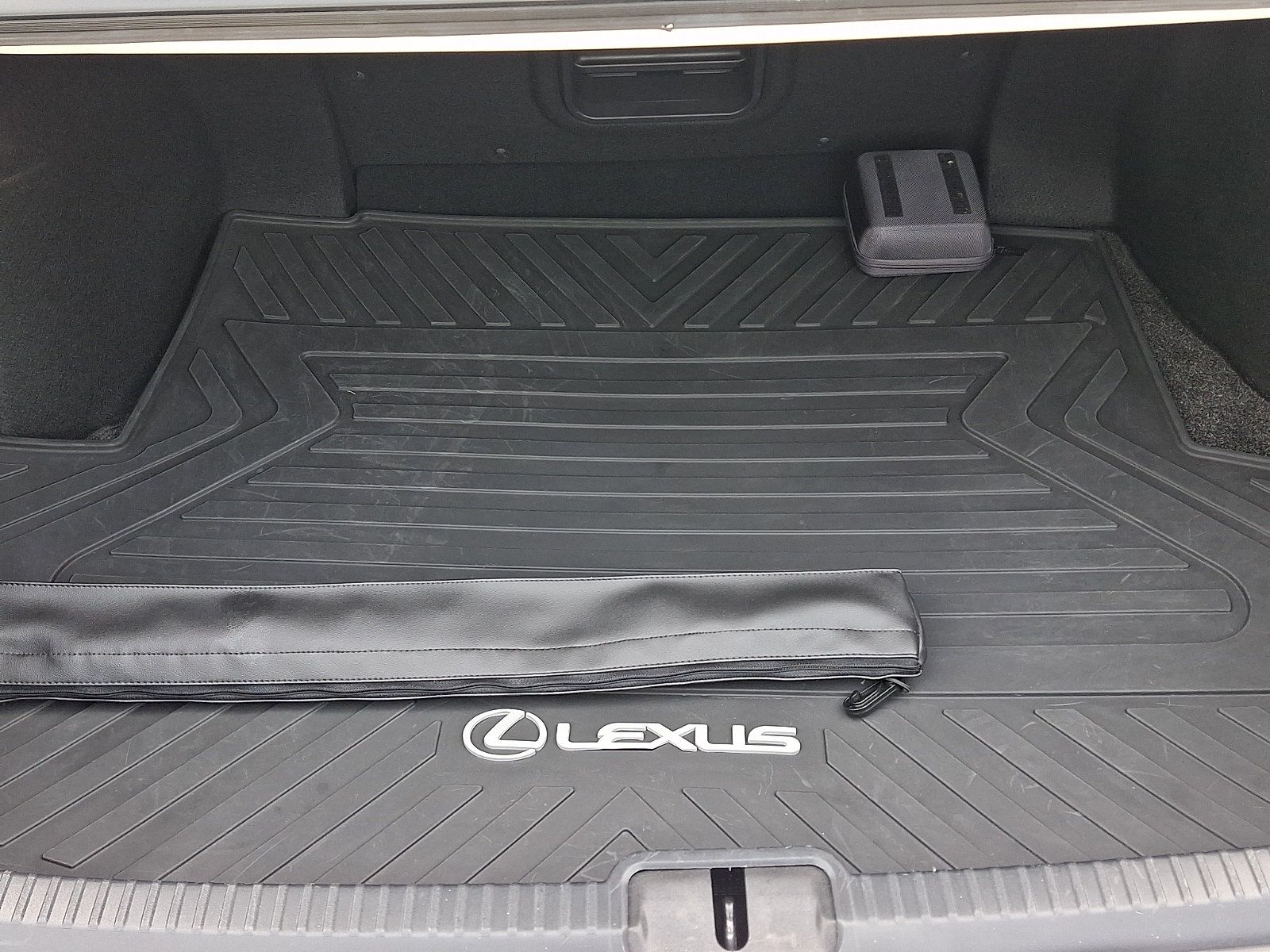 Certified 2023 Lexus ES 350 w/ Premium Package FWD image 30