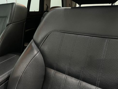 Used 2017 Mercedes-Benz GLS 450 4MATIC w/ Premium Package image 18