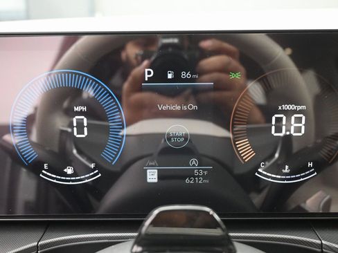 Used 2024 Hyundai Santa Fe SEL image 16