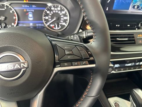 Certified 2025 Nissan Altima 2.5 SR w/ SR Premium Package image 16