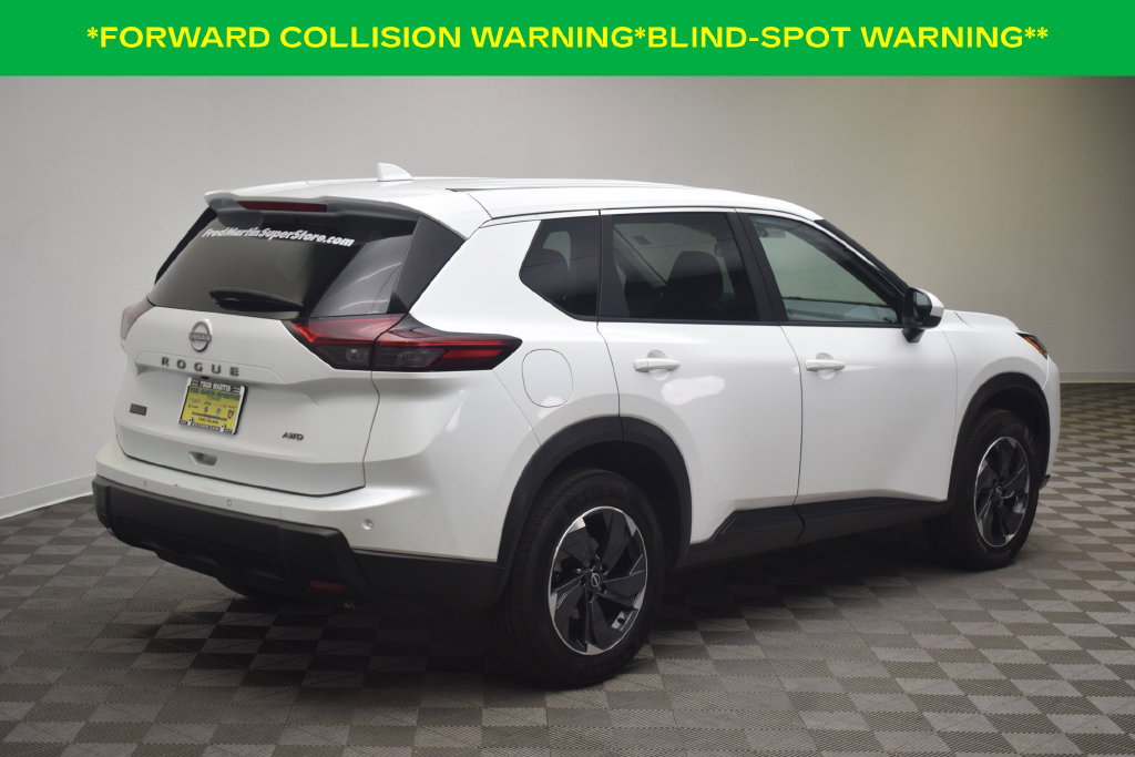 Used 2025 Nissan Rogue SV AWD/4WD image 5