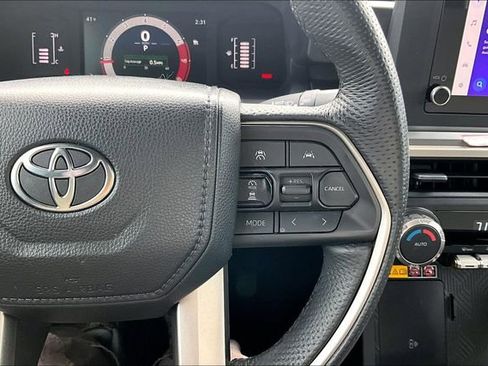 Used 2024 Toyota Tacoma SR5 w/ SR5 Upgrade Package image 11