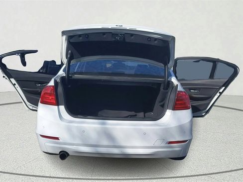 Used 2015 BMW 320i Sedan image 12