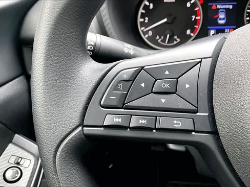 Certified 2025 Nissan Sentra S FWD image 22