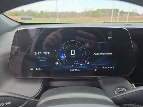Used 2025 Chevrolet Equinox LT w/ Convenience Package II FWD image 16