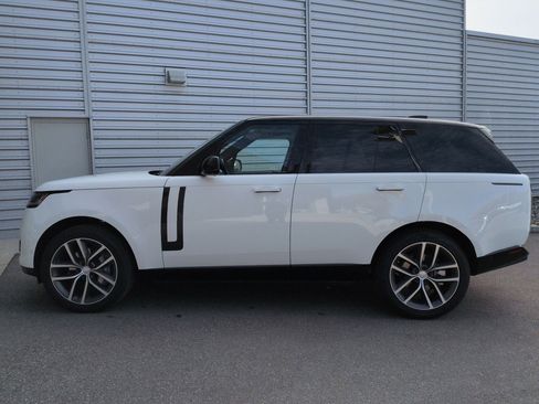 New 2025 Land Rover Range Rover SE image 8
