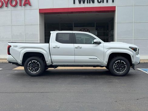 New 2026 Toyota Tacoma TRD Sport AWD/4WD image 2