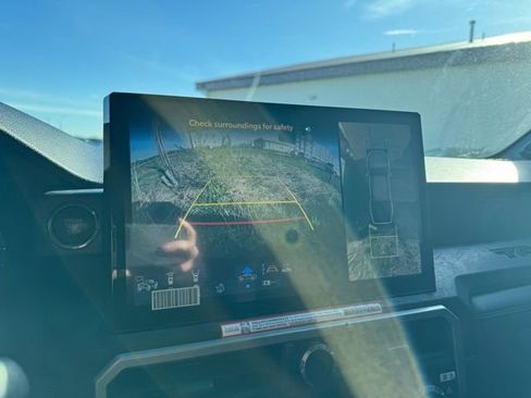 Used 2024 Toyota Tacoma Limited w/ Limited Package (LT) AWD/4WD image 4