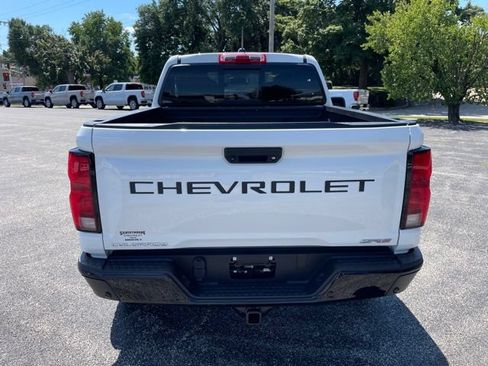 Used 2024 Chevrolet Colorado ZR2 w/ ZR2 Convenience Package III AWD/4WD image 6