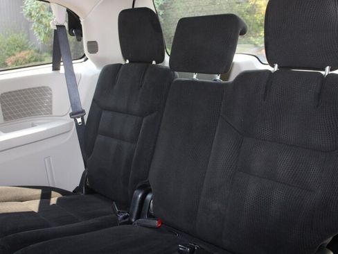 Used 2015 Dodge Grand Caravan SE w/ Quick Order Package 29E SE FWD image 15
