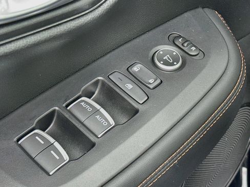Certified 2024 Honda HR-V Sport image 17