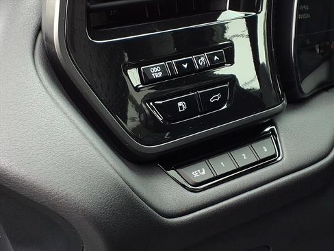 New 2026 Lexus TX 500h AWD image 18