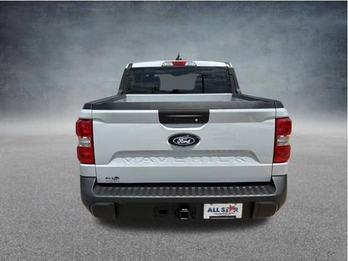 Used 2025 Ford Maverick XLT w/ Equipment Group 302A AWD/4WD image 8