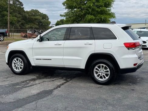 Used 2018 Jeep Grand Cherokee Laredo RWD image 5