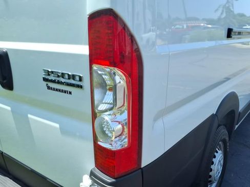 Used 2025 RAM ProMaster 3500 w/ Convenience Group FWD image 17