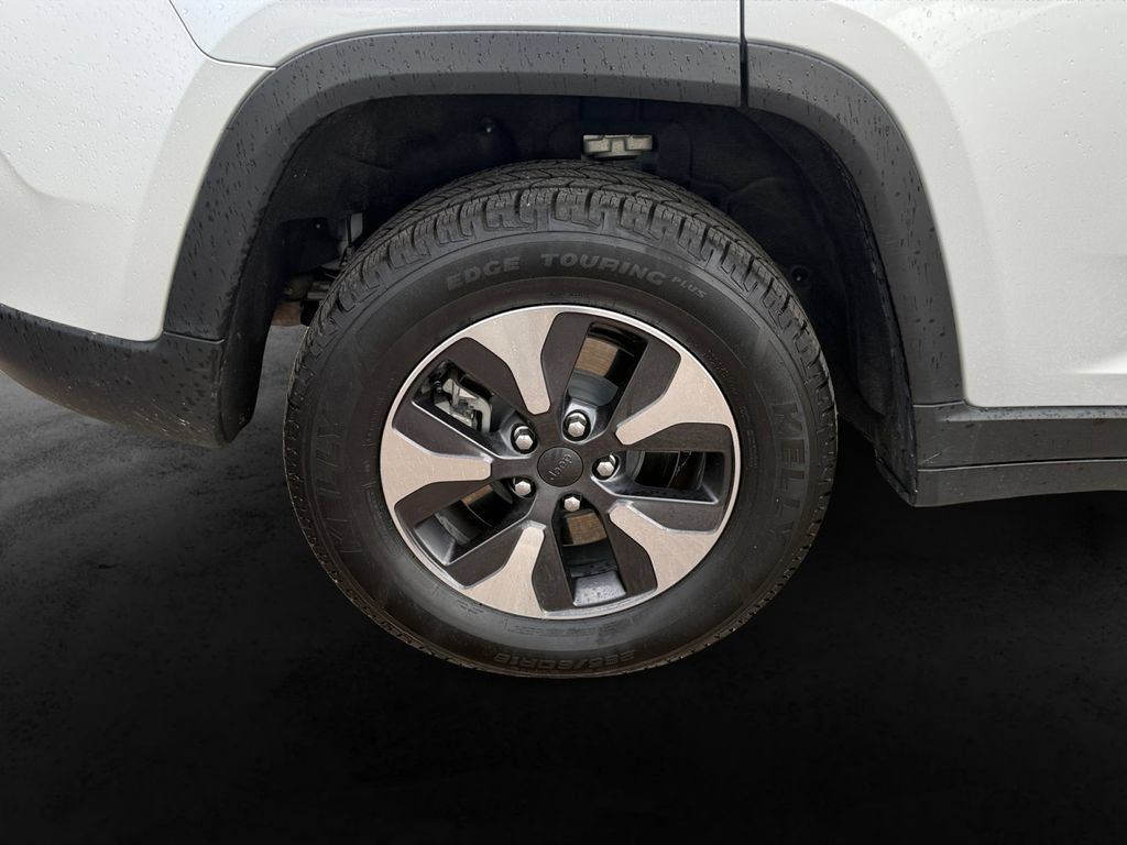 Used 2024 Jeep Grand Cherokee Limited 4xe AWD/4WD image 12