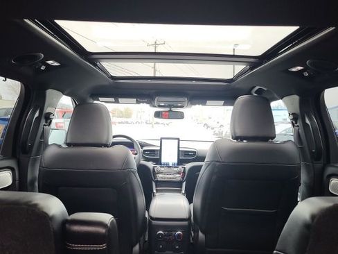 Used 2022 Ford Explorer ST w/ Premium Technology Package image 14