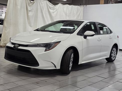 New 2026 Toyota Corolla LE image 9